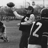 CM_LCUR_P200-40-25-1_(Football_1).jpg