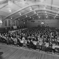 CM_LCUR_P200-10-5_(Alumni_Banquet_1).jpg