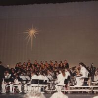 CM_LCUR_LCHS_Choir_1991_1992_(6).jpg