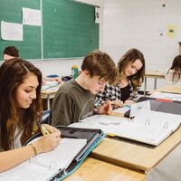 CM_LCUR_LCHS_2016_Classroom_(1).jpg